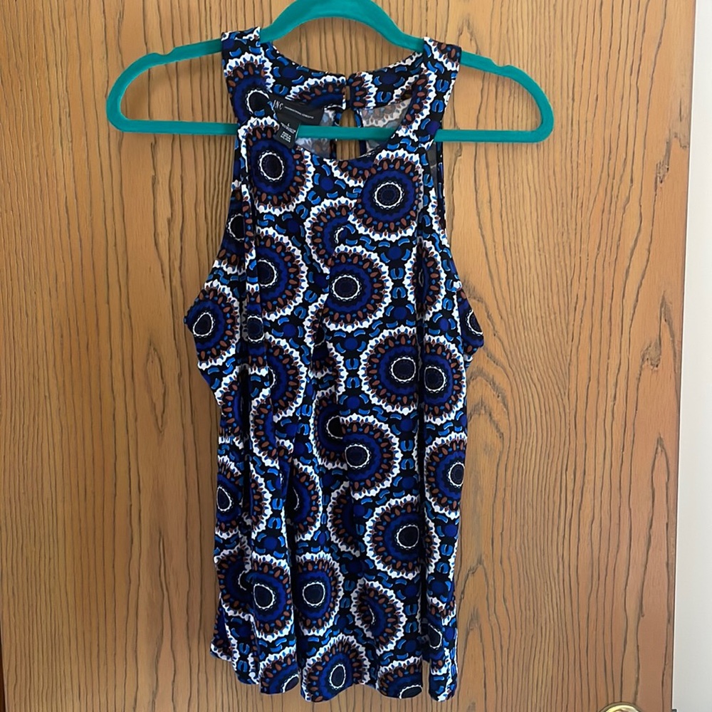INC top size Large